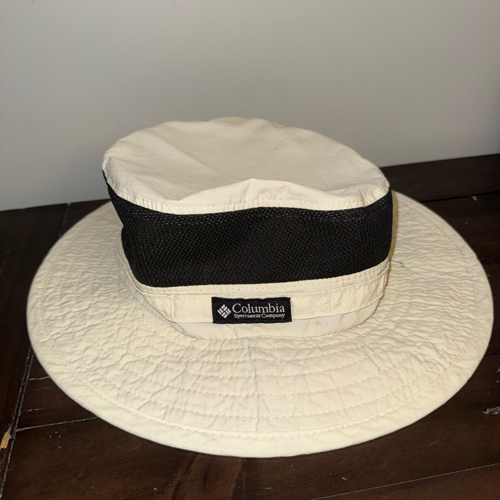 Columbia Sportswear Boonie Sun Hat XL Beige Black Mesh Vent Hiking Fishing